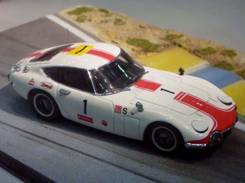 エブロ1/43 トヨタ 2000GT 1967 富士24時間レース