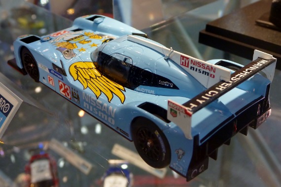 エブロ1/43 日産 GT-R LM ニスモ 2015