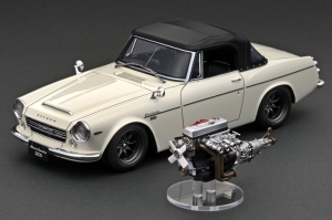 予約 イグニッションモデル1/18 ダットサン フェアレディ 2000 SR311