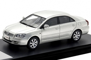 予約 ハイストーリー1/43 トヨタ アベンシス Li 2003｜ミニカー